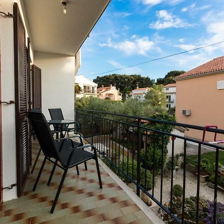 Apartment Beautiful Garden Poreč Exterior foto